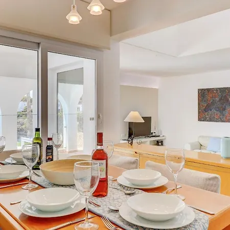 Villa Mar Oberta By